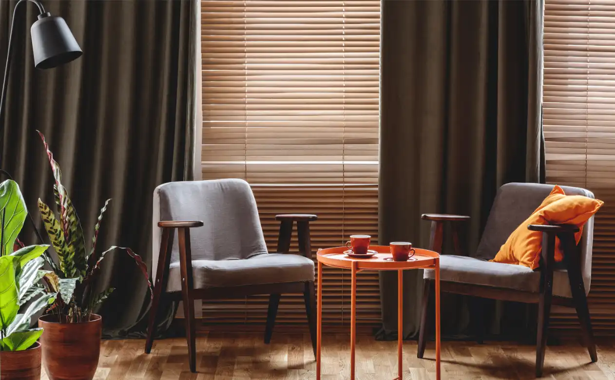 Hunter douglas blinds in an Oregon living room